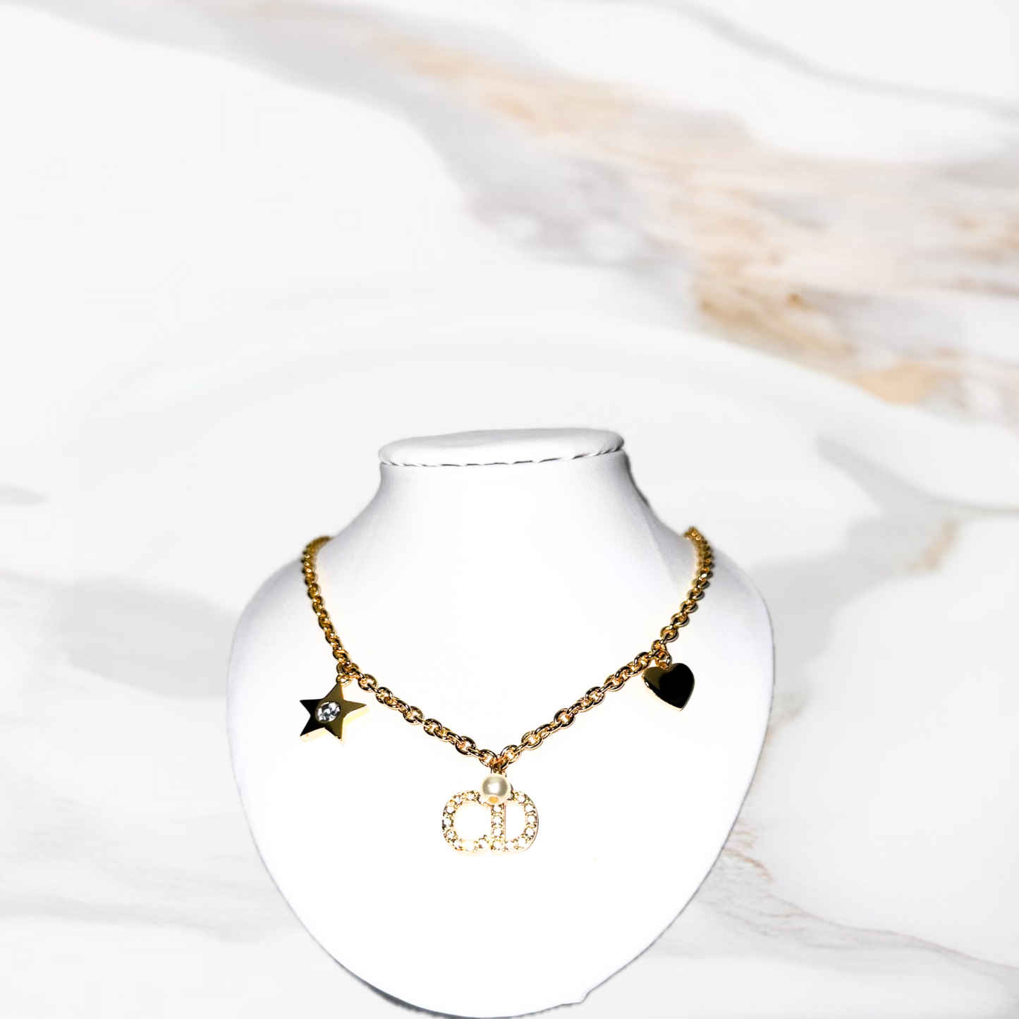 Collier R5